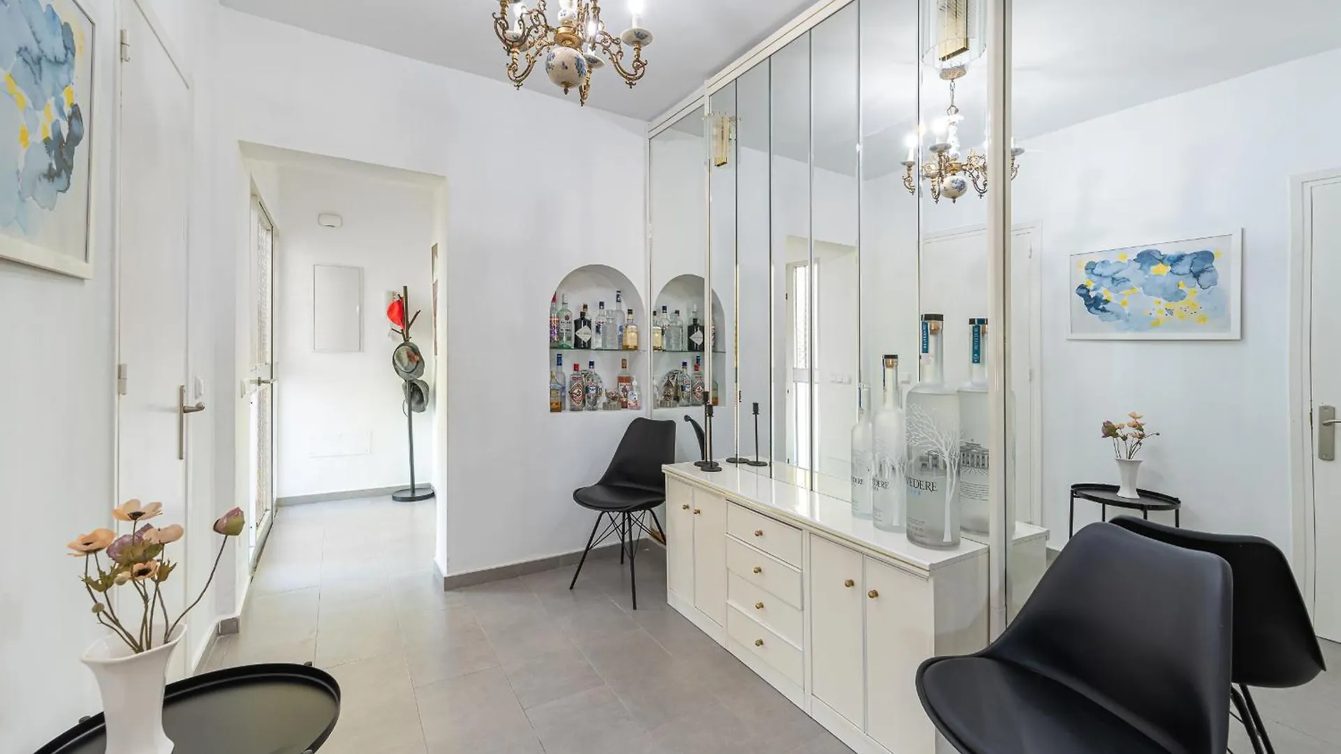Beautiful Renovated Villa Marbella Close Beach 8 People, 4 Bedrooms, 3 Bathrooms, Private Heated Pool, Ping Pong Table, Private Petanque Court